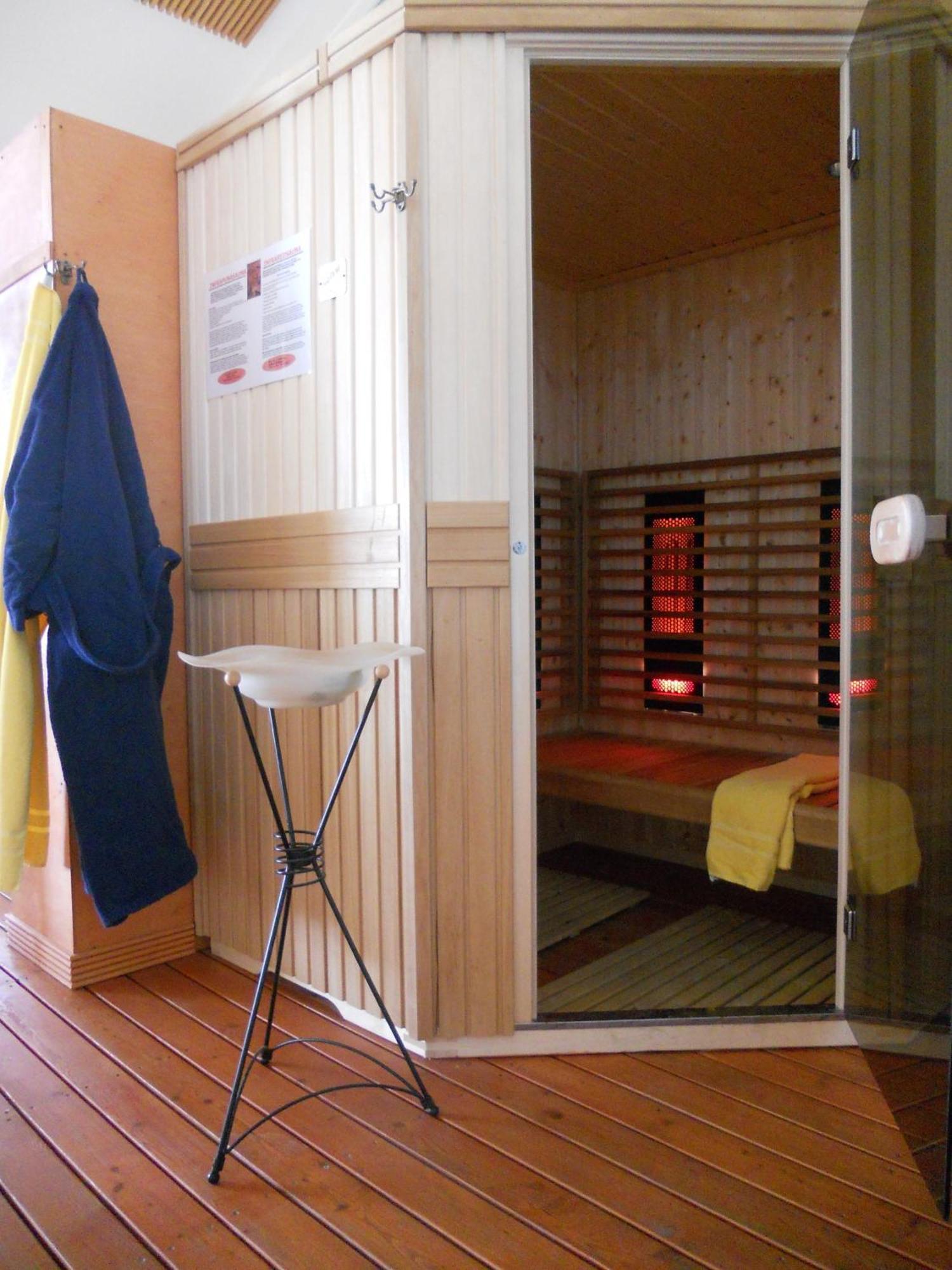 Hotel Kalevala クフモ エクステリア 写真